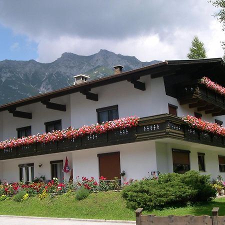 Pension Holzmann Leutasch Extérieur photo