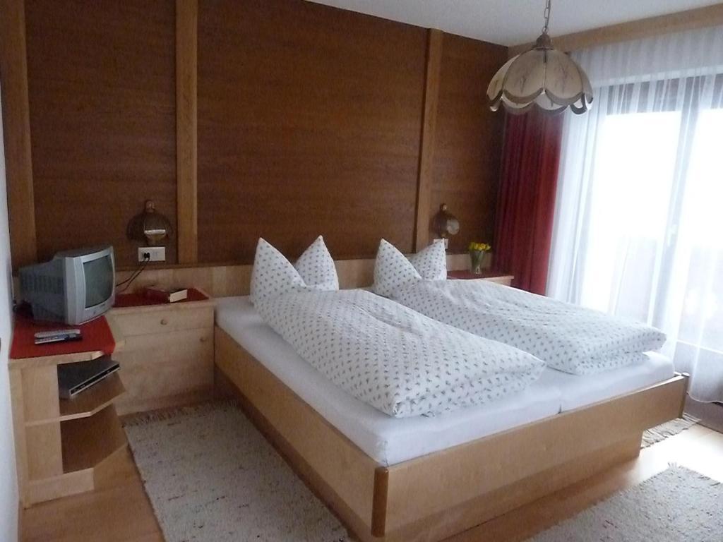 Pension Holzmann Leutasch Chambre photo