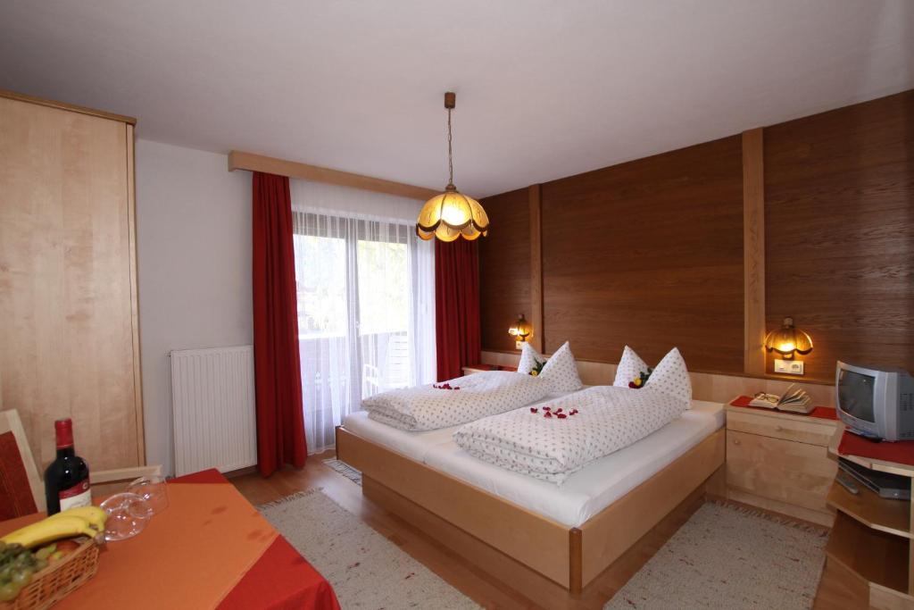 Pension Holzmann Leutasch Chambre photo
