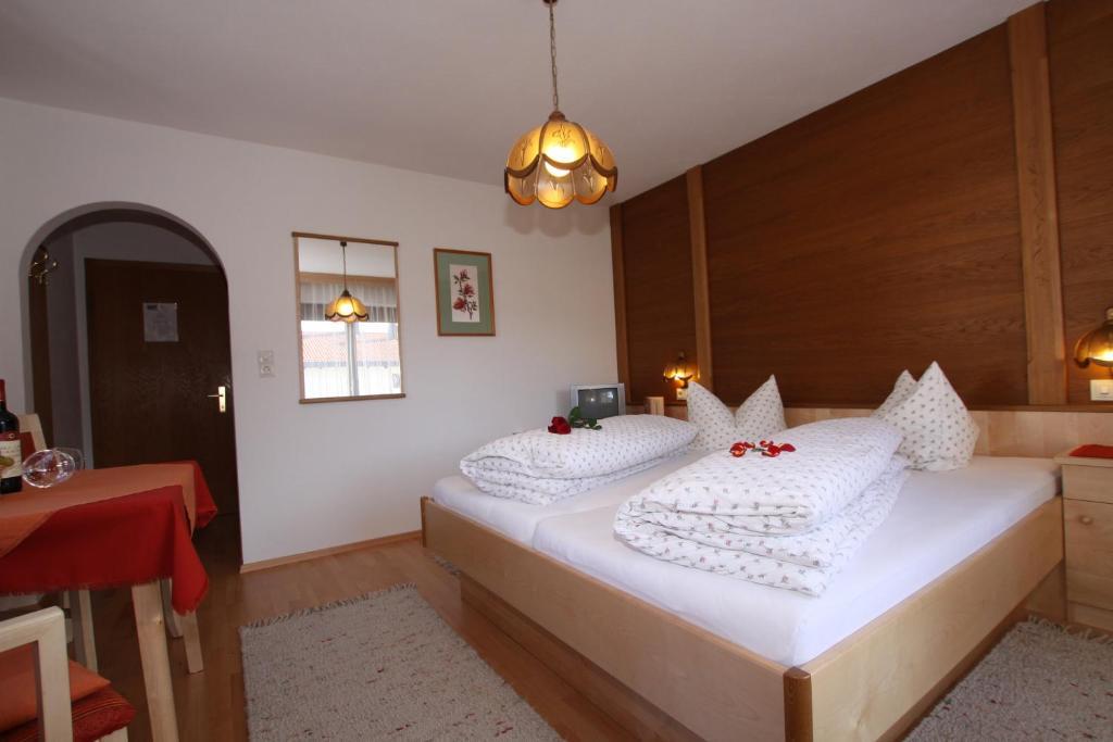 Pension Holzmann Leutasch Chambre photo